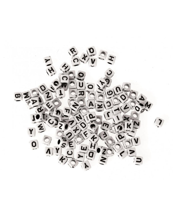 Perles cubes en plastique percés 50g Alphabet noir/blanc 5x5mm