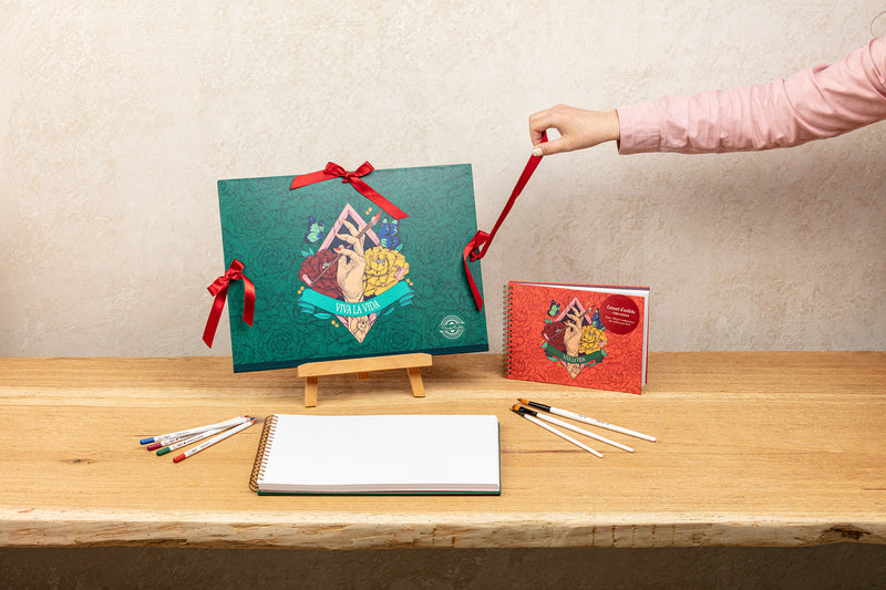 Carton à dessin Frida Kahlo 28 x 38 cm avec cordon