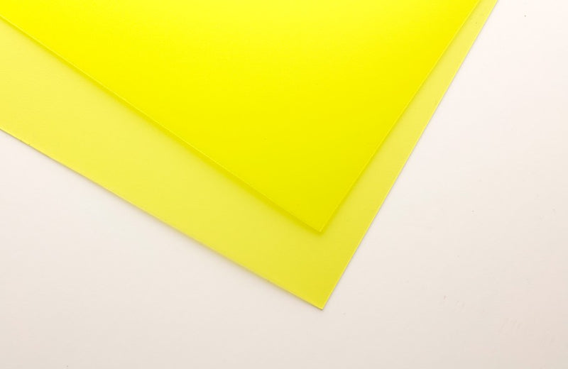 Feuille polypropylène translucide 50 x 70 cm - 13 coloris