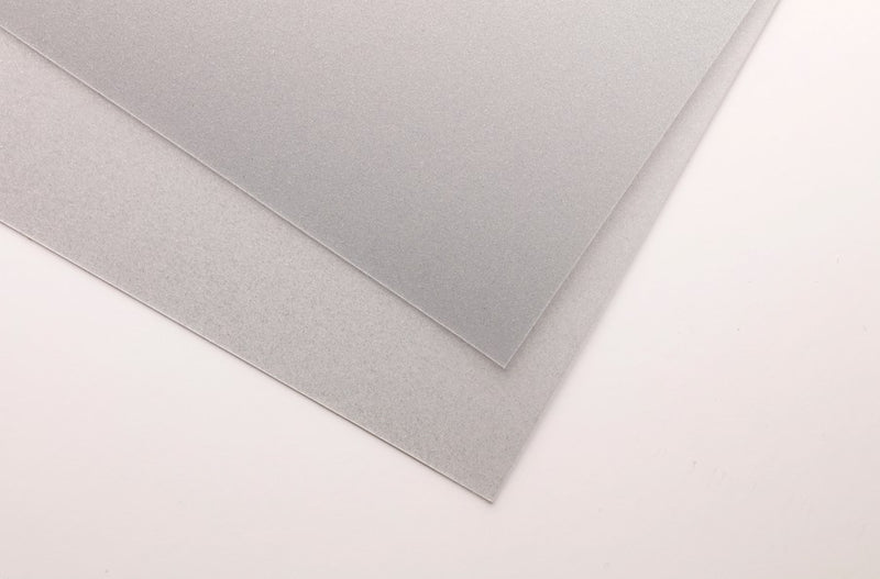 Feuille polypropylène translucide 50 x 70 cm - 13 coloris