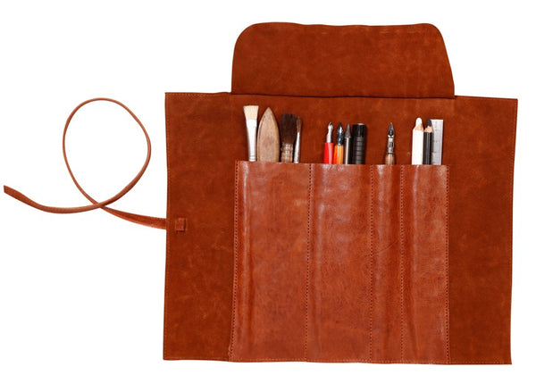 Trousse ronde marron en cuir véritable