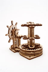 Kit maquette à construire Ugears Porte-crayons gouvernail
